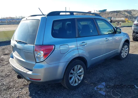 2012 Subaru Forester 2.5X Premium z USA, uszkodzony, nr VIN JF2SHADC5CH419447